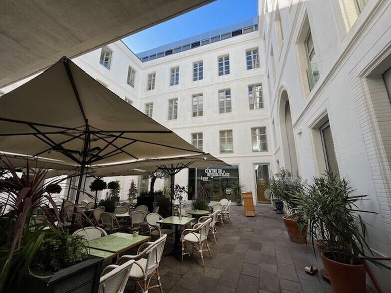 24 Rue Croix Baragnon, Toulouse à louer - Photo du bâtiment - Image 3 de 12