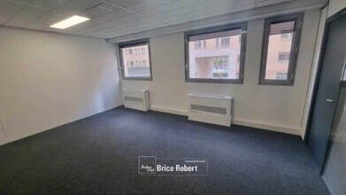 Bureau dans Lyon à louer Photo intérieure- Image 2 de 6