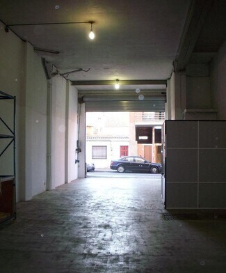 Plus de détails pour Multi-résidentiel à vendre