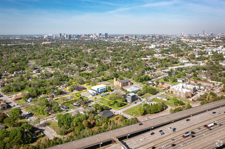 2214 Roberts St, Houston, TX à vendre - Aérien - Image 2 de 4
