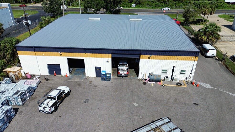 3500 Silver Star Rd, Orlando, FL à louer - Photo du bâtiment - Image 3 de 6