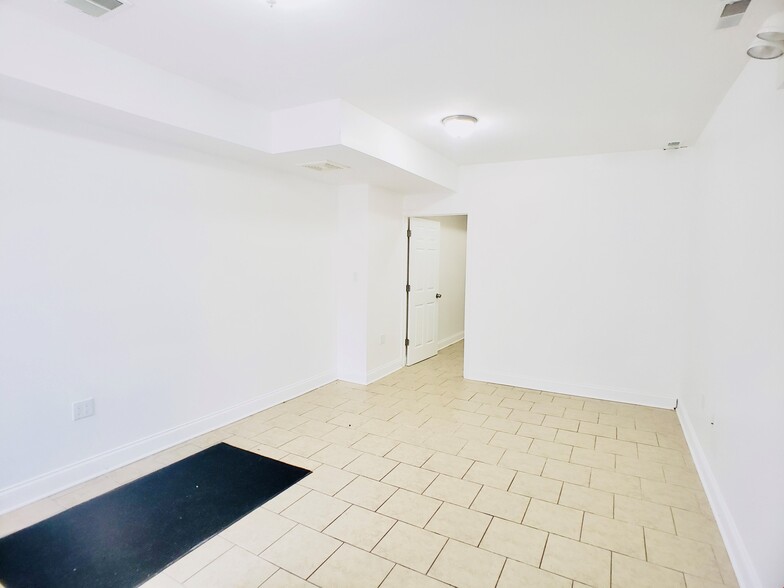3523-3525 W Belmont Ave, Chicago, IL à vendre - Photo du bâtiment - Image 2 de 16