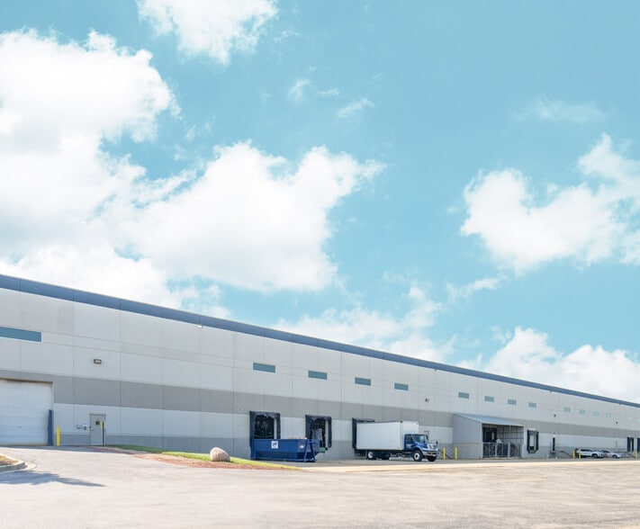 5150 International Dr, Cudahy, WI for lease - Building Photo - Image 3 of 6