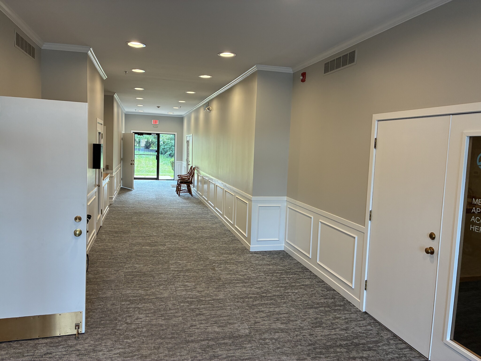 101 Sully's Trail, Pittsford, NY for lease Interior Photo- Image 1 of 8