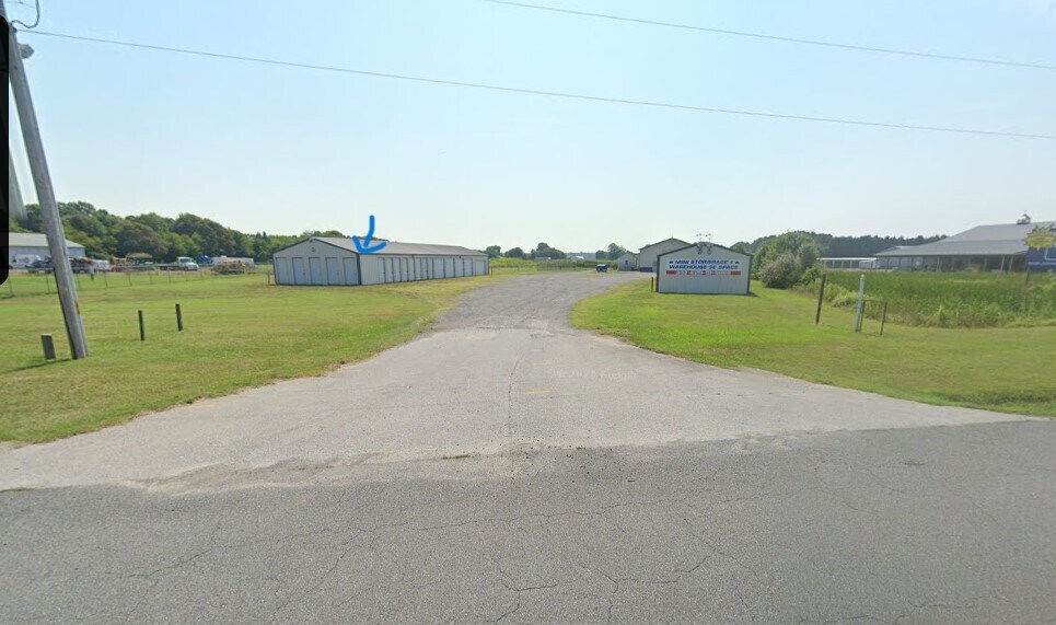 20641 Sussex Hwy, Seaford, DE à vendre - Photo du bâtiment - Image 2 de 4