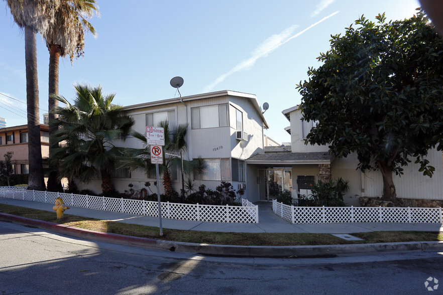 15470 Moorpark St, Sherman Oaks, CA for sale - Primary Photo - Image 1 of 1