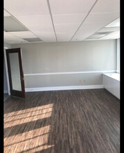 120 N Congress St, Jackson, MS for lease Interior Photo- Image 2 of 3