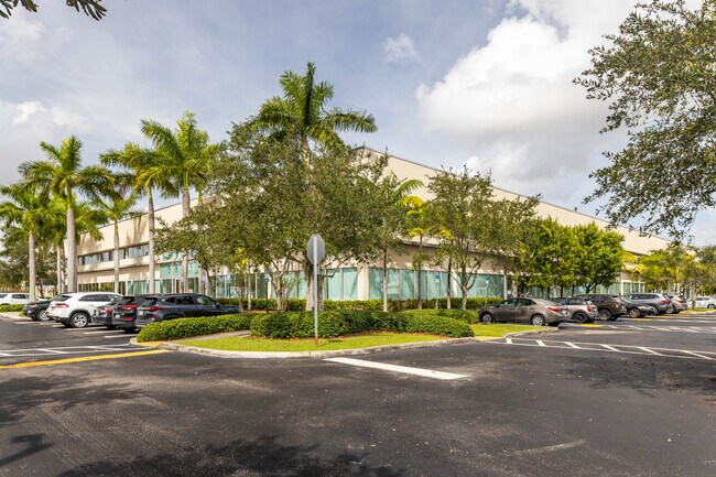 More details for 5875 Nw 163rd St, Miami Lakes, FL - Office for Lease