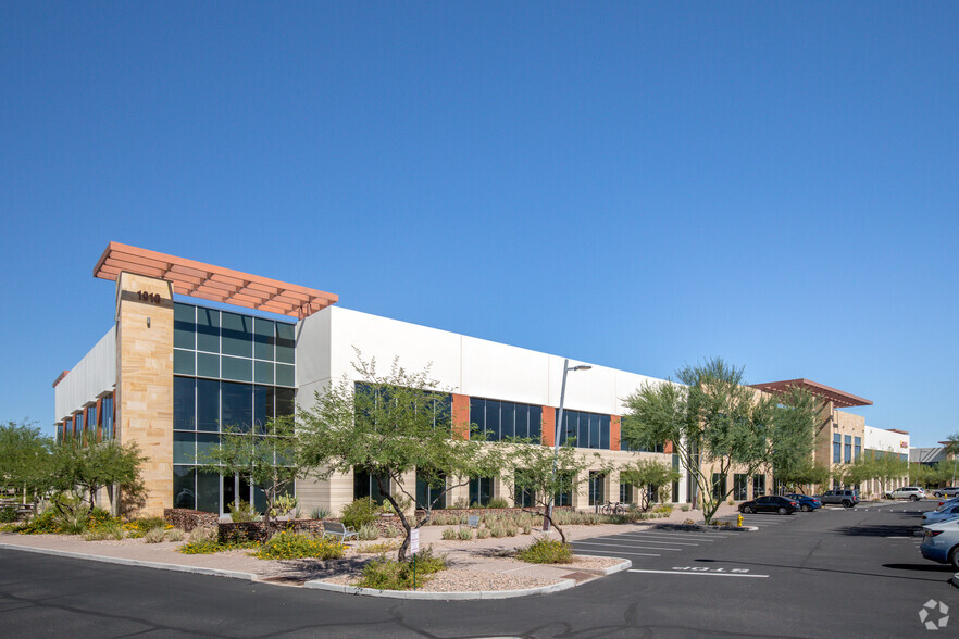 1910 W Rio Salado Pky, Tempe, AZ for lease - Primary Photo - Image 1 of 4