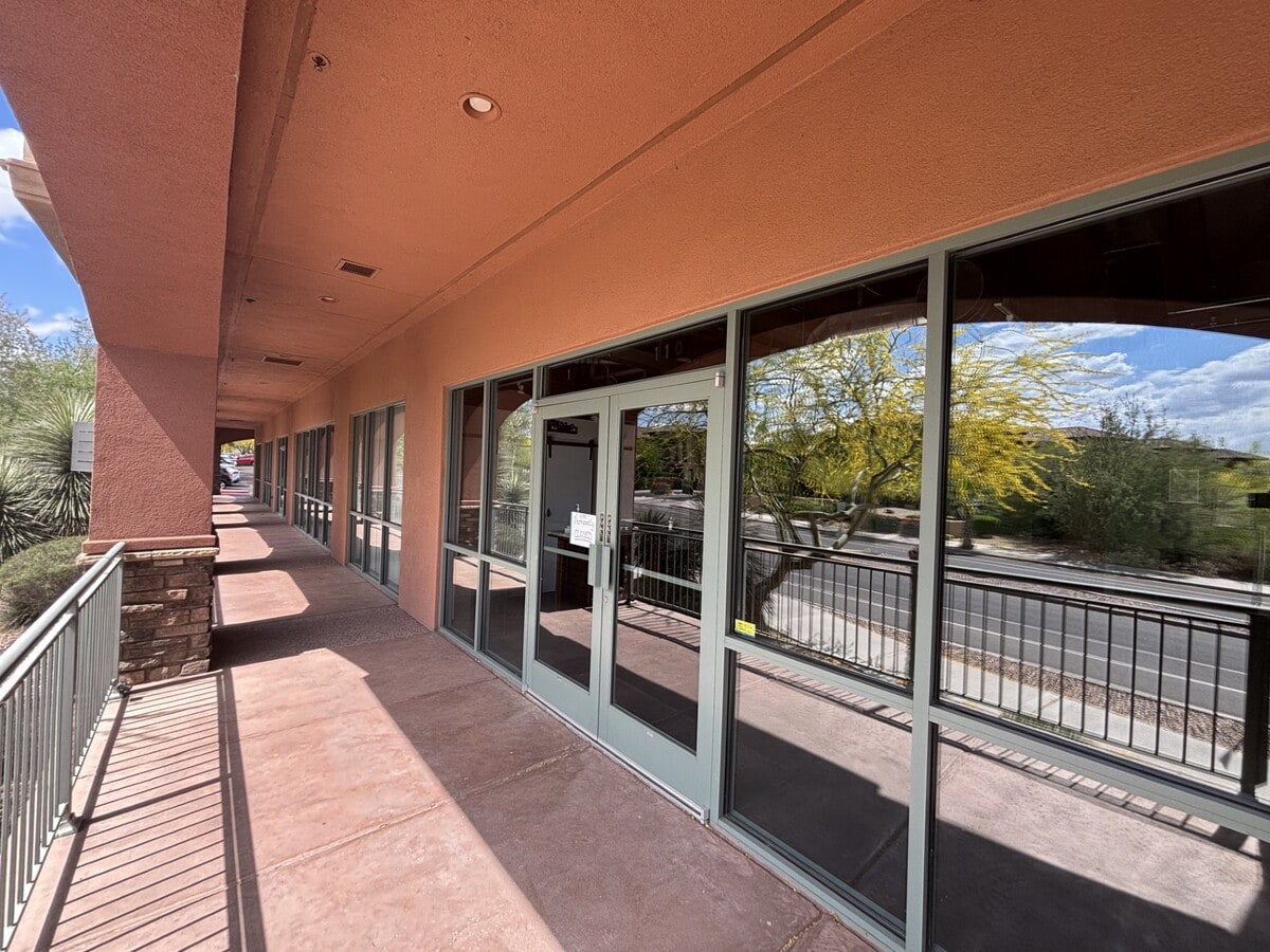 12625 N Saguaro Blvd, Fountain Hills, AZ 85268 - Unit 109 - - Interior Photo - Image 2 of 11