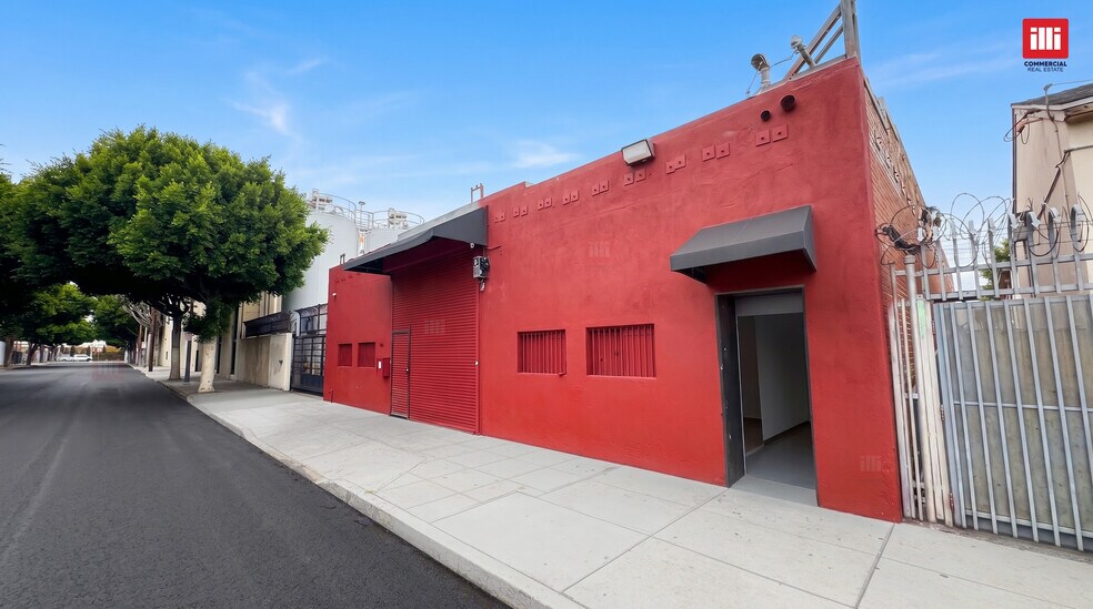 1361 Newton St, Los Angeles, CA à vendre - Photo du bâtiment - Image 2 de 13