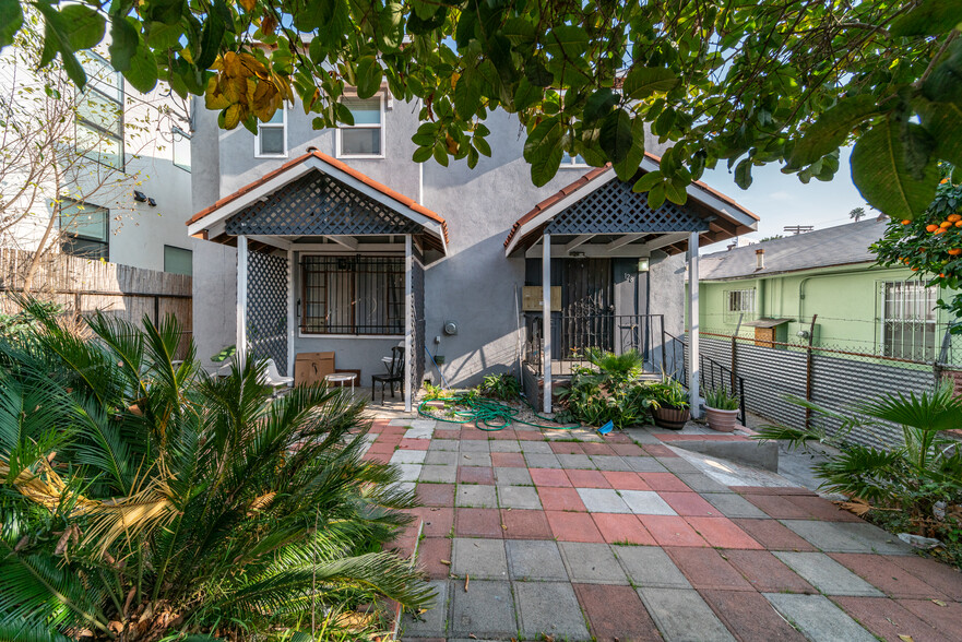 128 N Alvarado St, Los Angeles, CA for sale - Building Photo - Image 2 of 9