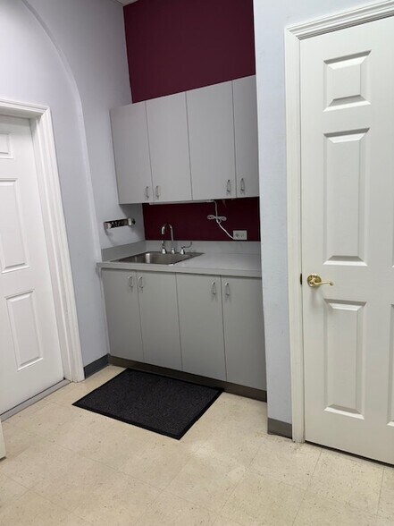 4130 Woodmere Park Blvd, Venice, FL à louer - Photo intérieure - Image 3 de 8