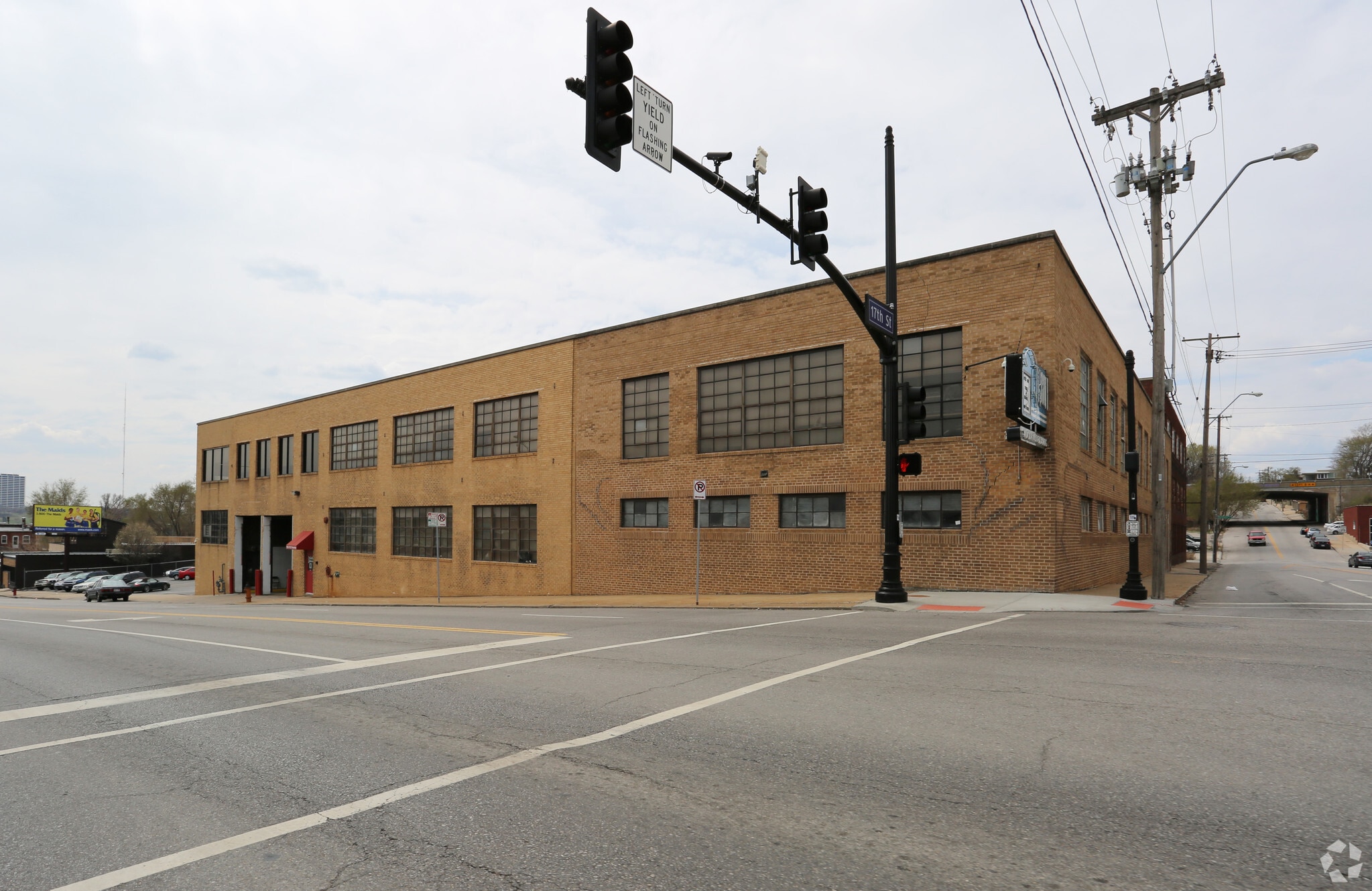 1700-1702 Broadway St, Kansas City, MO for lease Primary Photo- Image 1 of 11