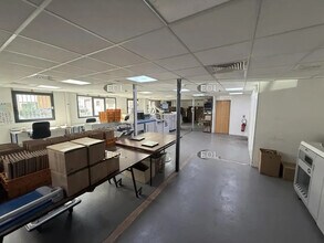 Flex in Neuilly-Plaisance for sale Interior Photo- Image 1 of 3