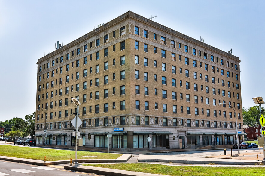 3620-3630 N Spring Ave, Saint Louis, MO for lease - Building Photo - Image 1 of 7