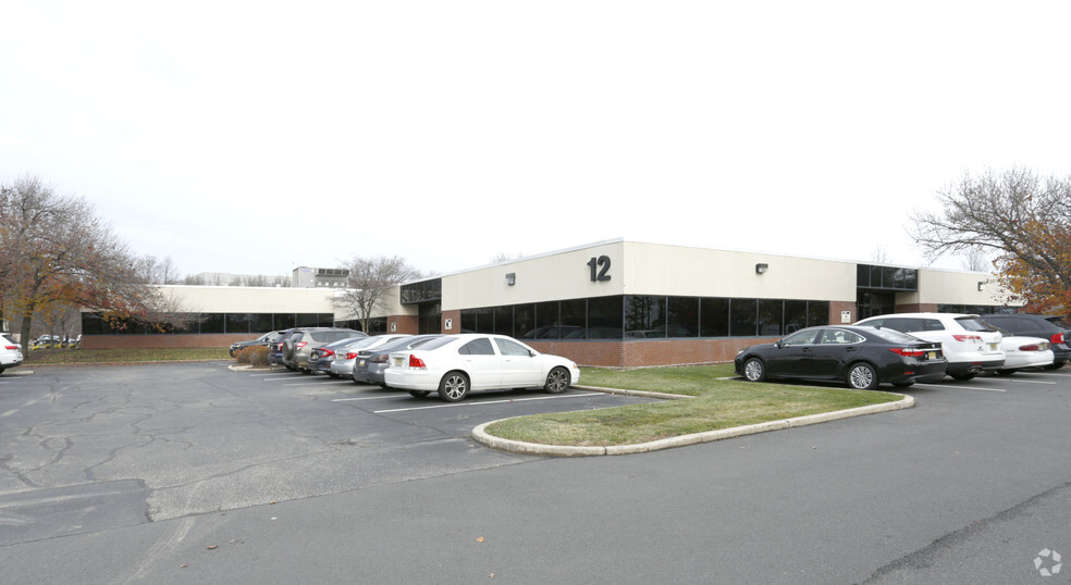 1090 King Georges Post Rd, Edison, NJ for lease - Primary Photo - Image 2 of 10