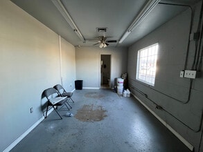 2200 Churn Creek Rd, Redding, CA for sale Interior Photo- Image 2 of 11