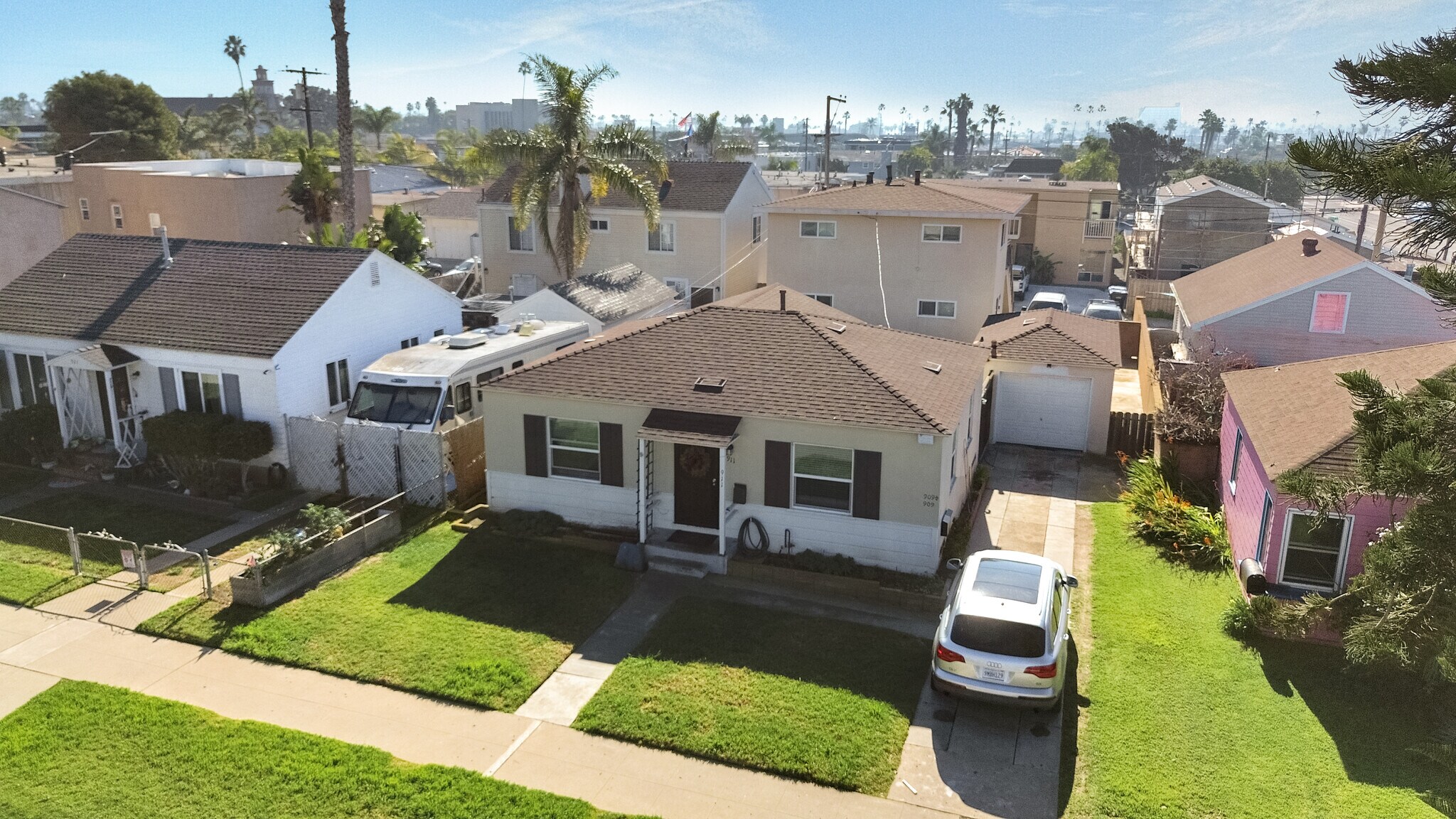 909 Chalcedony St, San Diego, CA à vendre Photo du bâtiment- Image 1 de 8