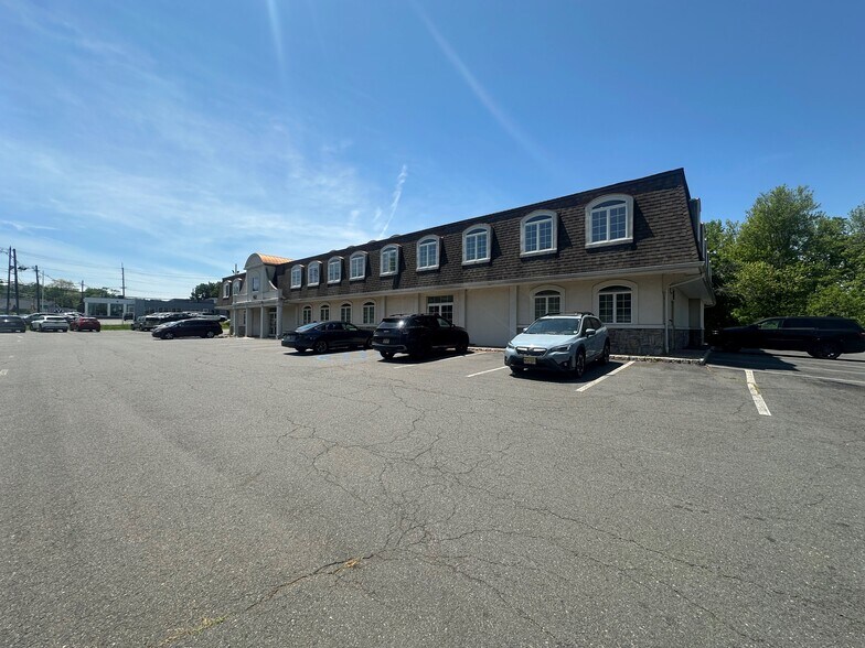 932 Route 206, Princeton, NJ à vendre - Photo du bâtiment - Image 2 de 10