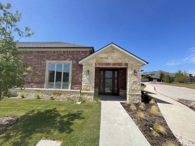 400 Stonebrook Pky, Frisco, TX à louer - Photo du bâtiment - Image 3 de 58