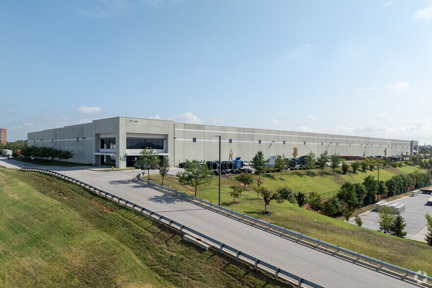 1500 Broening Hwy, Baltimore, MD à louer - Photo du bâtiment - Image 2 de 5