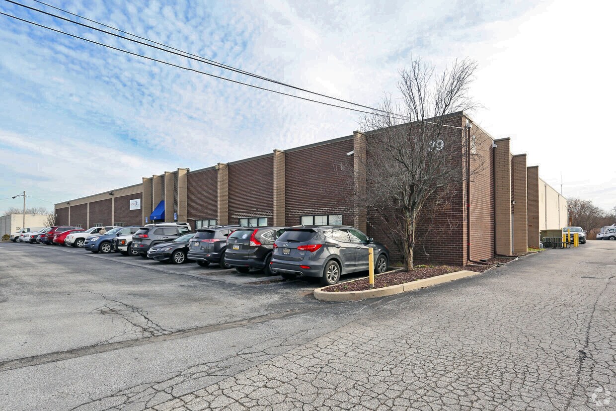 514 Kaiser Dr, Folcroft, PA for lease Building Photo- Image 1 of 5