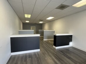 5710-5772 E Los Angeles Ave, Simi Valley, CA for lease Interior Photo- Image 1 of 2