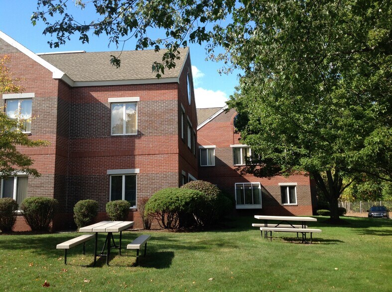 50 Salem St, Lynnfield, MA à louer - Photo du bâtiment - Image 3 de 14
