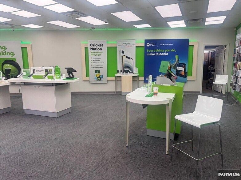 242-244 Main St, Paterson, NJ à vendre - Photo du bâtiment - Image 2 de 12