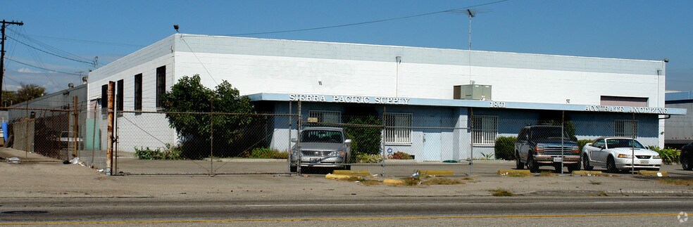 1801 W El Segundo Blvd, Compton, CA à louer - Photo du bâtiment - Image 3 de 4