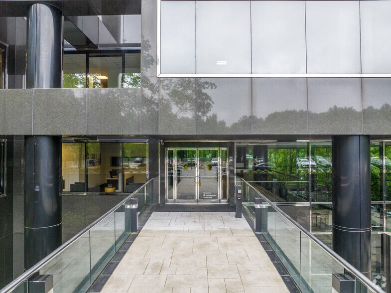 2100 Riveredge Pky NW, Atlanta, GA à louer - Photo du bâtiment - Image 3 de 4