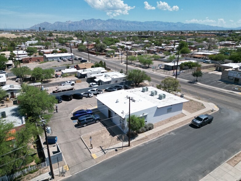 3228 S 12th Ave, Tucson, AZ for sale - Building Photo - Image 2 of 11