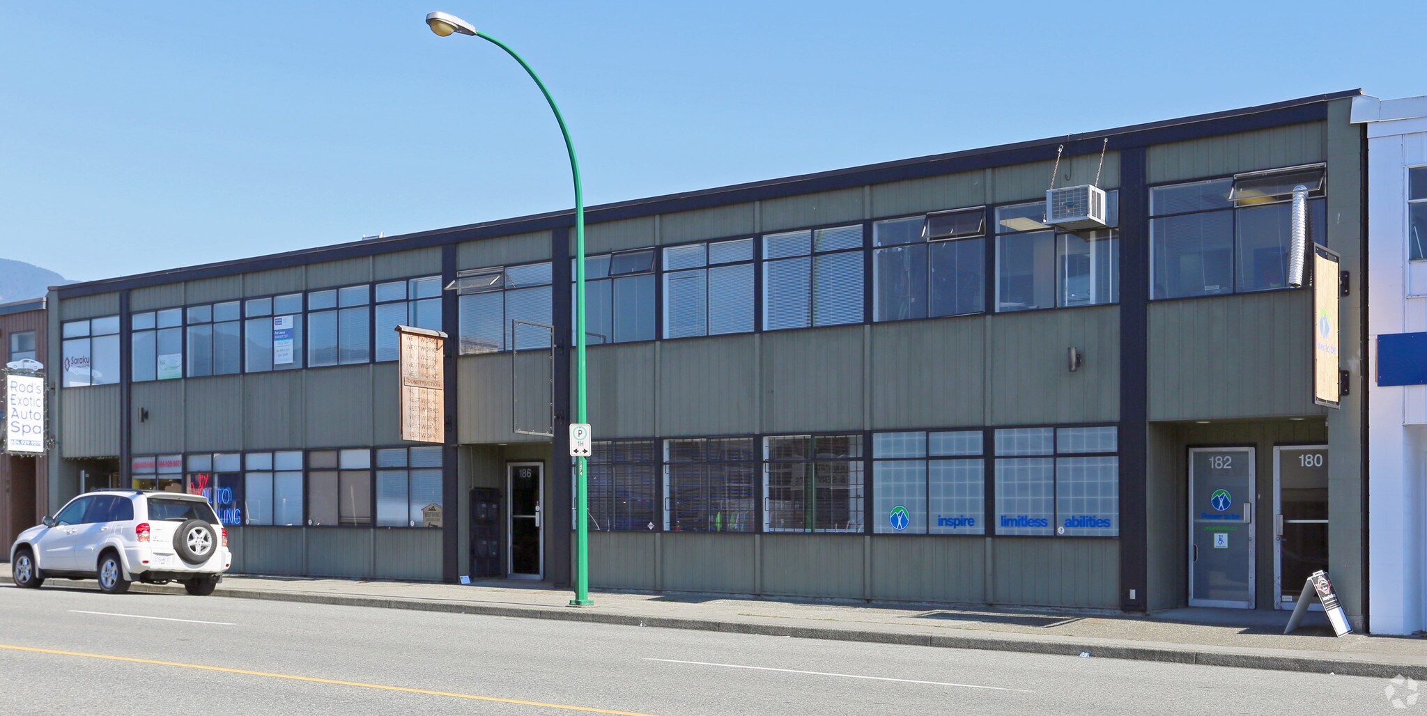 180-188 Pemberton Ave, North Vancouver, BC for sale Primary Photo- Image 1 of 1