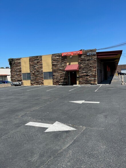 2560 Wyandotte St, Mountain View, CA for lease - Building Photo - Image 2 of 3