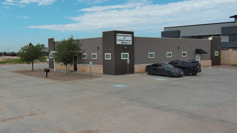 3900 TX-158, Midland, TX for sale - Primary Photo - Image 1 of 36