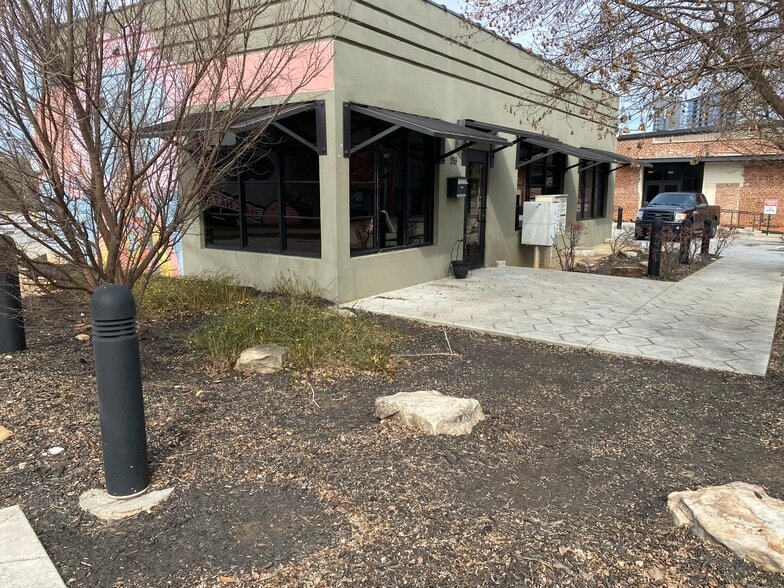 159 SW Walker St, Atlanta, GA for lease - Building Photo - Image 1 of 2