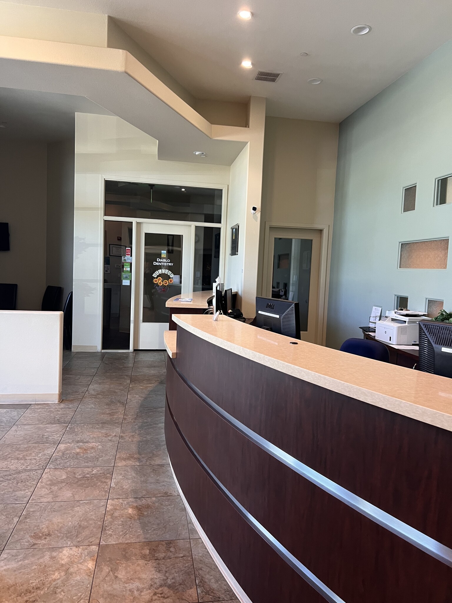 3436 Hillcrest Ave, Antioch, CA for lease Interior Photo- Image 1 of 4