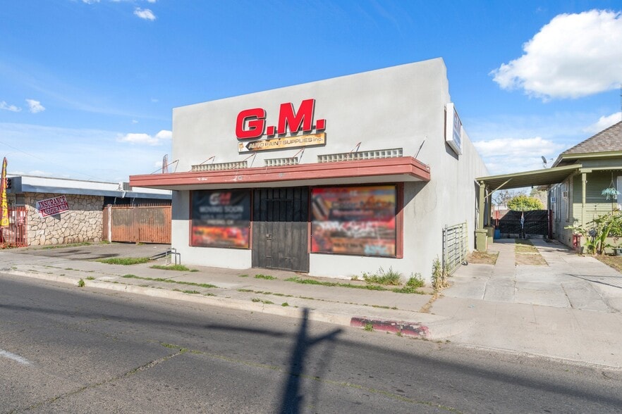 1100 N Fresno St, Fresno, CA for sale - Building Photo - Image 3 of 21