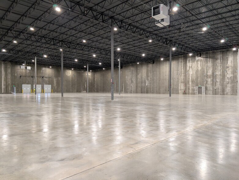 0 Nevada Ave SW, Warren, OH à vendre - Photo du bâtiment - Image 2 de 56