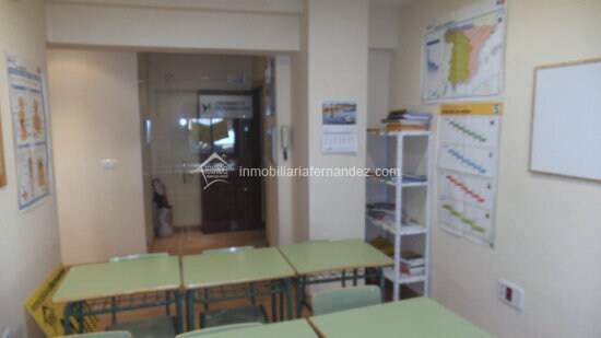 Bureau dans Cáceres, Cáceres à vendre - Photo du bâtiment - Image 1 de 5