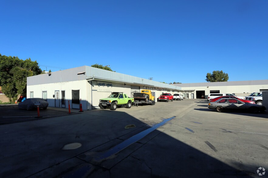 6881 Stanton Ave, Buena Park, CA à louer - Photo du bâtiment - Image 3 de 7