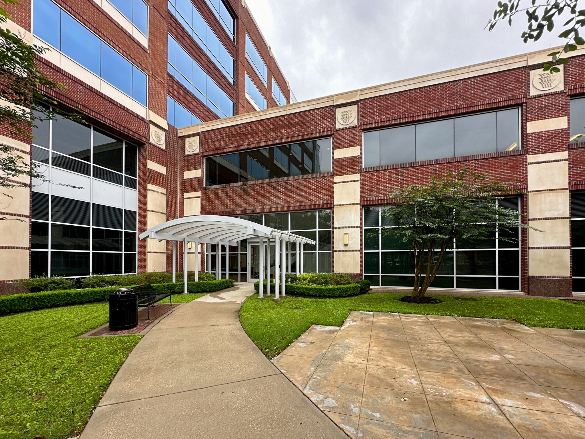 2245 Texas Dr, Sugar Land, TX for lease Primary Photo- Image 1 of 19