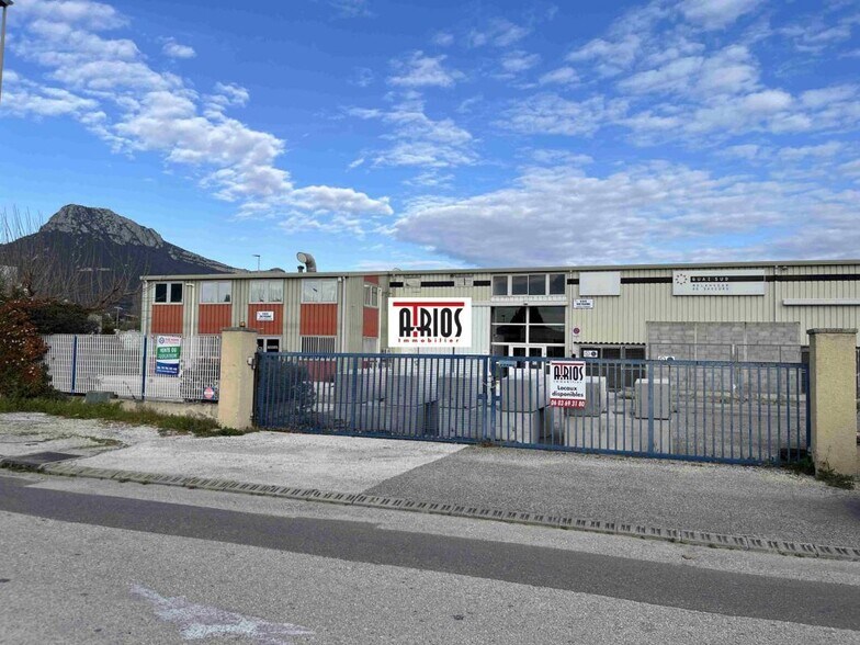 Flex in La Farlede for sale - Building Photo - Image 2 of 11