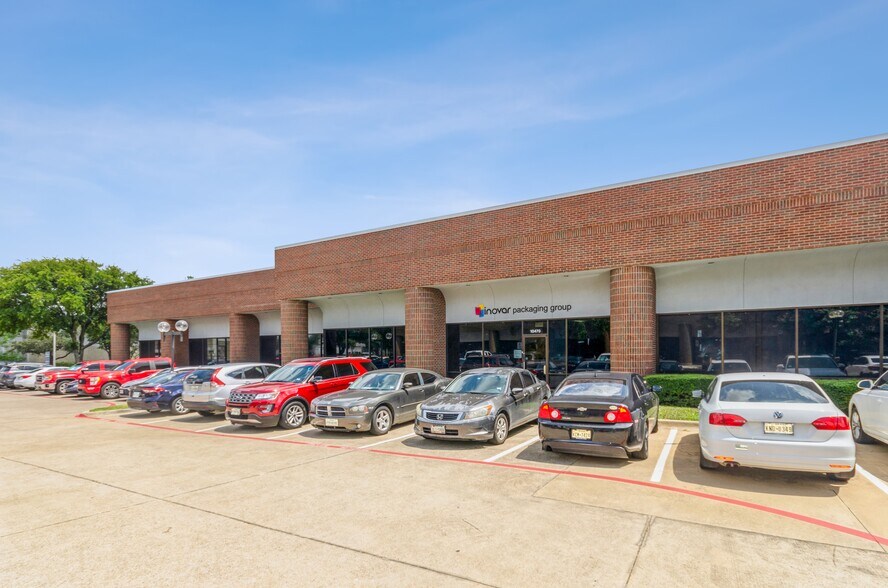 10410-10420 Miller Rd, Dallas, TX à louer - Photo du bâtiment - Image 3 de 14