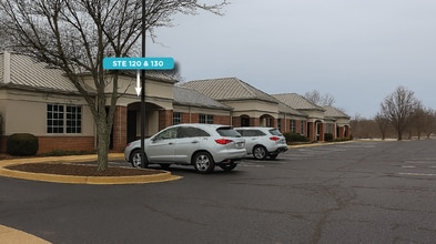 5500 Pinnacle Point Dr, Rogers, AR à louer Photo du bâtiment- Image 1 de 4