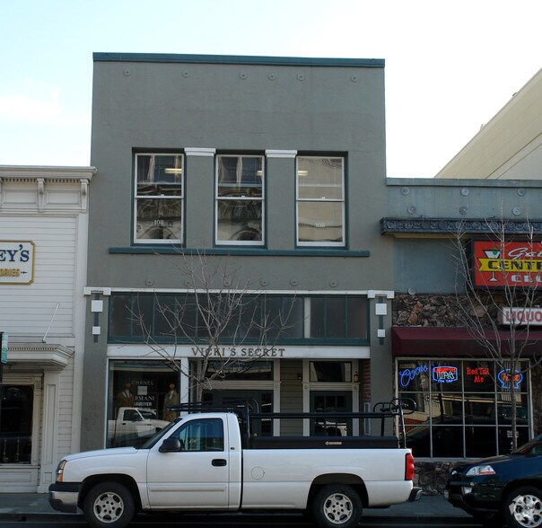 108 Petaluma Blvd, Petaluma, CA à vendre - Photo du bâtiment - Image 2 de 8