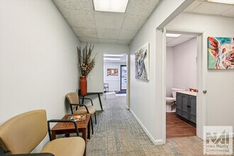 755 9th Ave, Marion, IA à louer Photo intérieure- Image 2 de 9