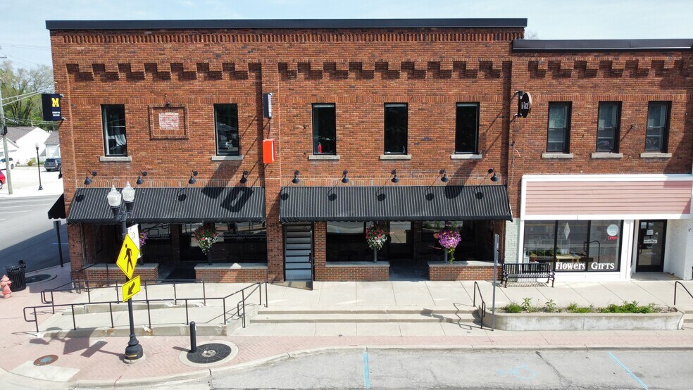 103-109 E Main St, Pinckney, MI for lease - Building Photo - Image 2 of 2