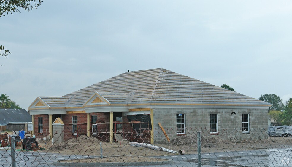 1307-1309 Providence Rd, Brandon, FL à louer - Photo du bâtiment - Image 2 de 30